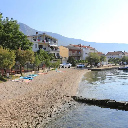 Apartment By The Sea Kastel Kambelovac, - 18267
